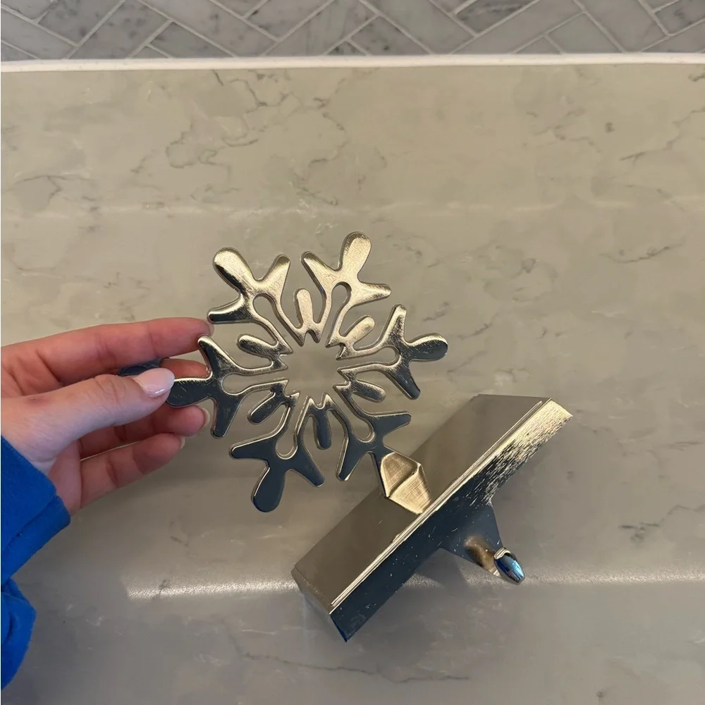 Silver Snowflake Stocking Hooks